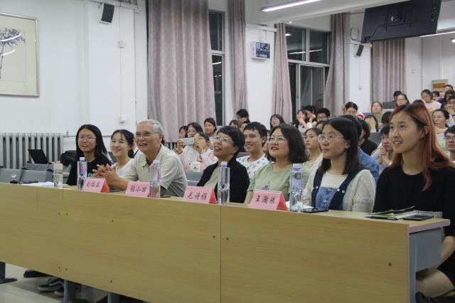 资助育人